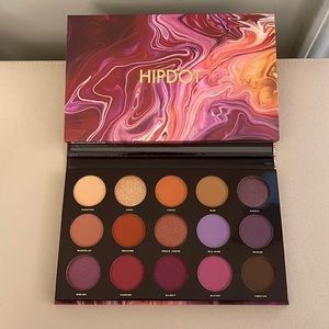 HIPDOT Zion eyeshadow palette